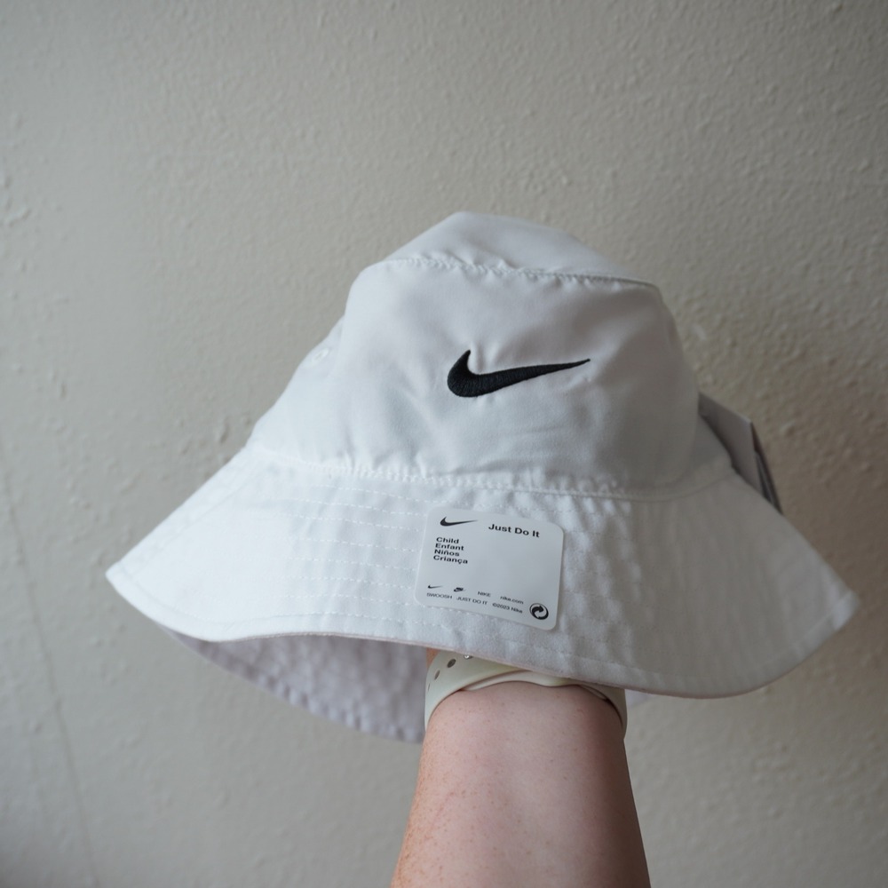Nike Kids White Bucket Hat Swoosh Logo UPF 40+ Sun Protection NEW